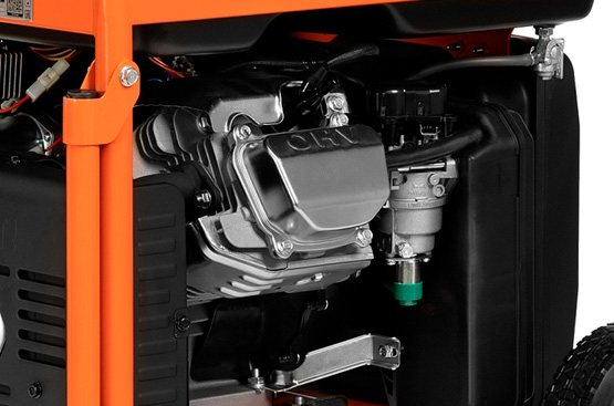 Профессиональный двигатель DAEWOO series 520 специально разработан для инверторных генераторов. Он отличается надежностью и увеличенным моторным ресурсом, более низким уровнем шума и вибрации.